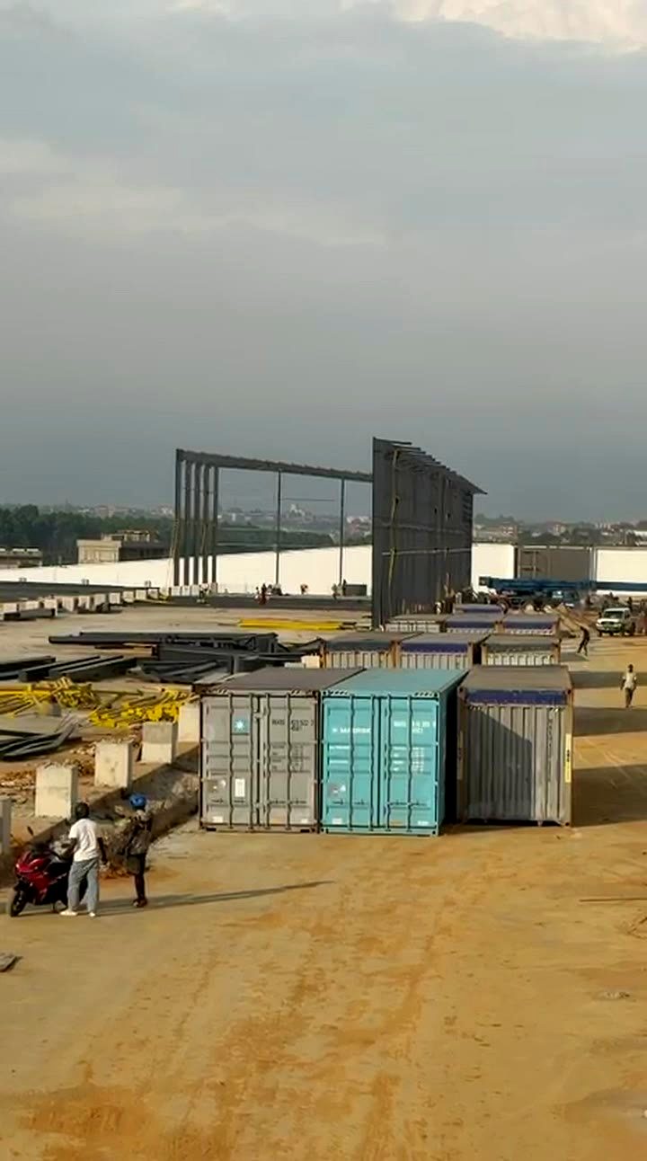 Conteneurs et logistique de chantier